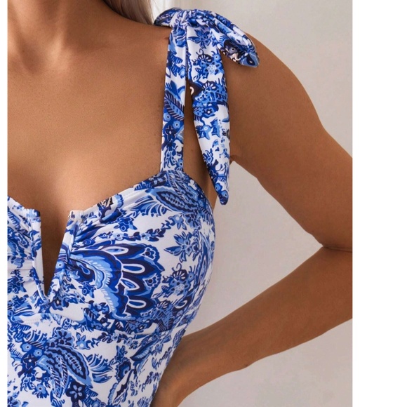 Boho Floral Print Shoulder Tie One Piece Swimsuit Monokini - Picture 3 of 5